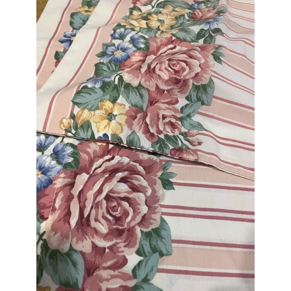 Vtg Westpoint Stevens Floral Roses‎ Pink White Stripes 2 Standard Pillowcases